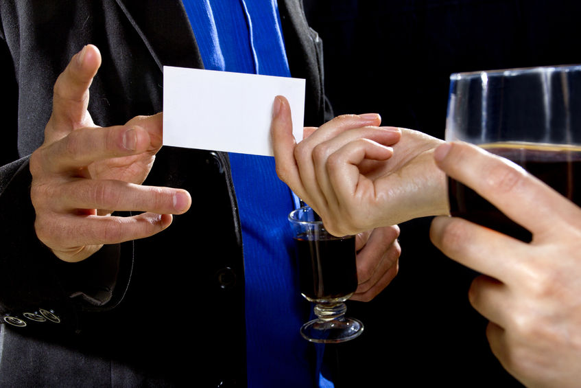 Cara Menutup Percakapan Saat Berada di Acara Networking